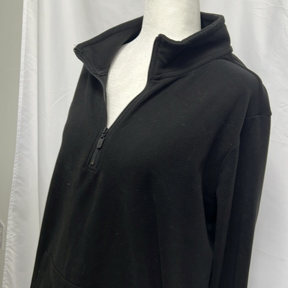 TORRID | HappyCamper SuperSoft Performance Micro Fleece Active Pullover | Size 1 - Picture 4 of 5